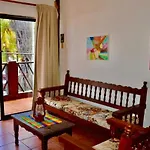 Vc Beach Suites